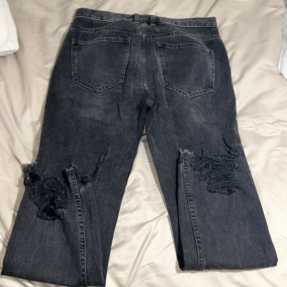 We the Free Chewed Up Mid Rise Straight Jeans Woman’s 27 Black Denim Free People - Picture 6 of 7